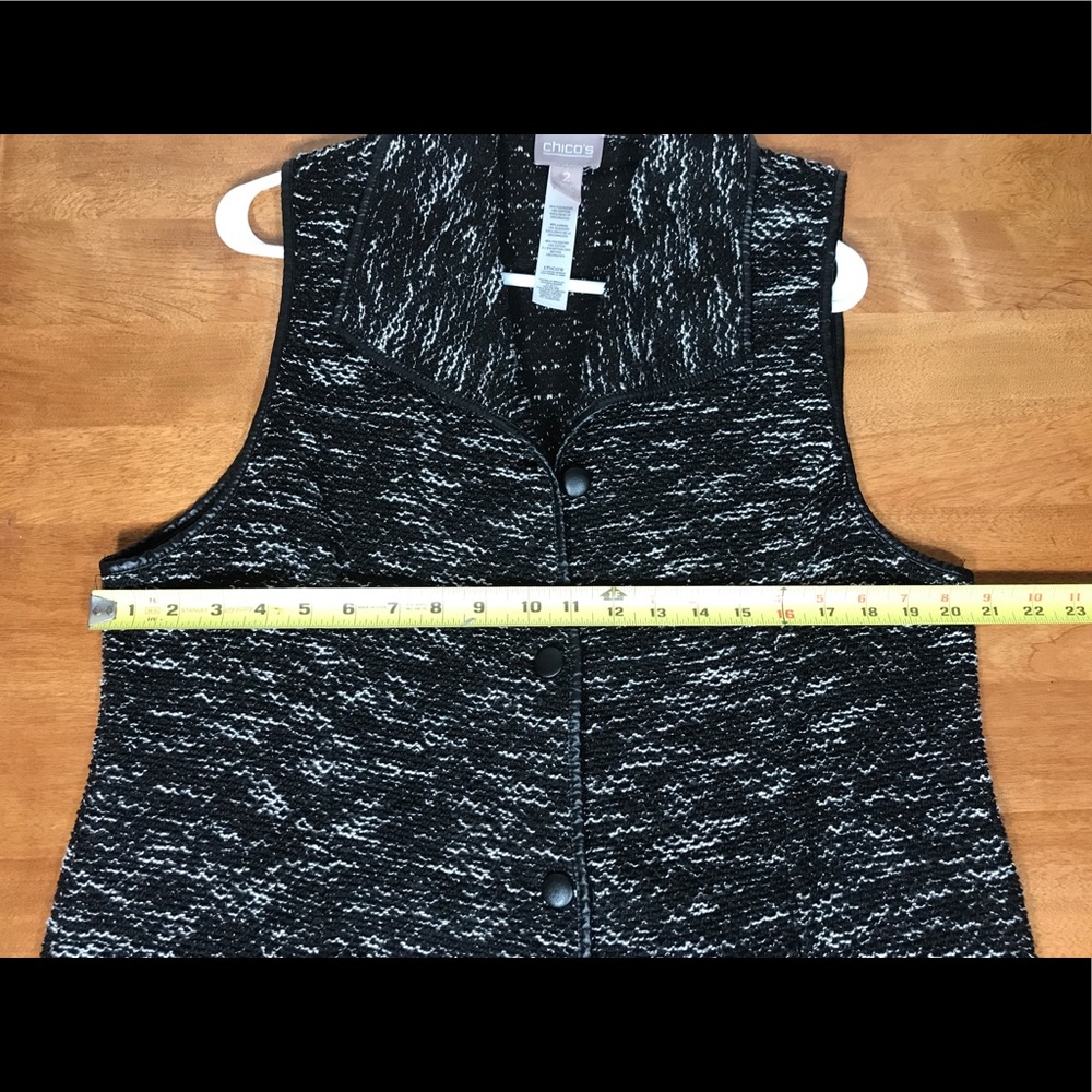 Chico’s Tunic Sweater Vest - Picture 6 of 6